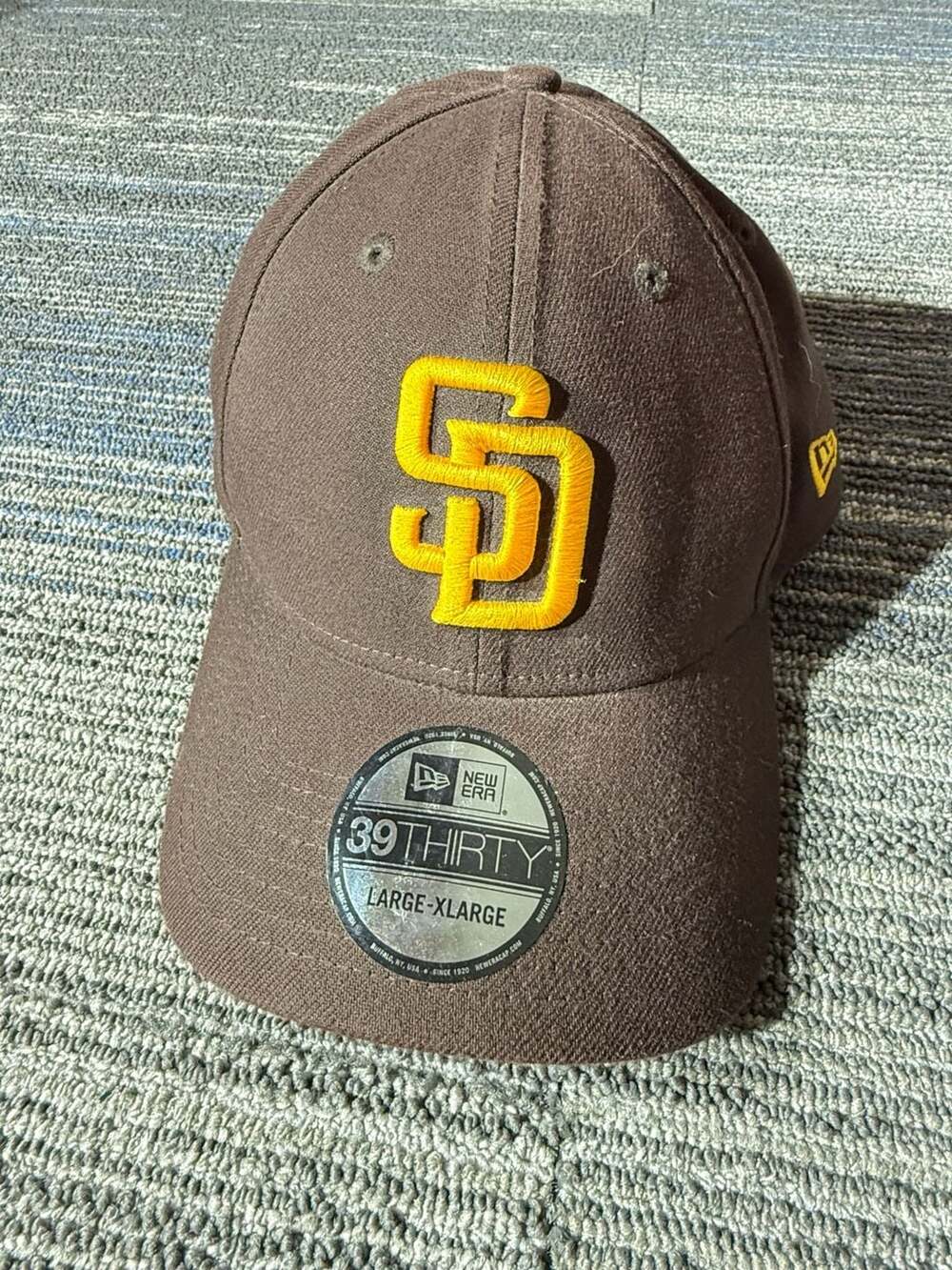 New Era San Diego Padres 39THIRTY Size Large-XLarge Hat